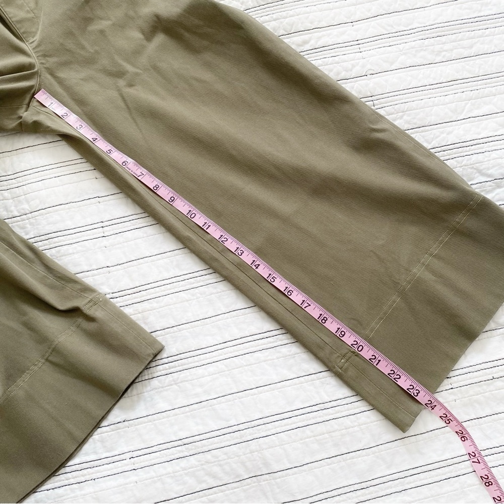 SPANX Stretch Twill Cropped Cargo Trouser In Spanish Olive size Medium - Picture 10 of 13